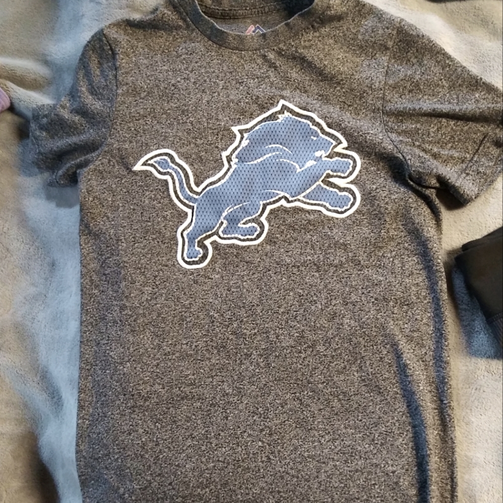 Lions tshirt